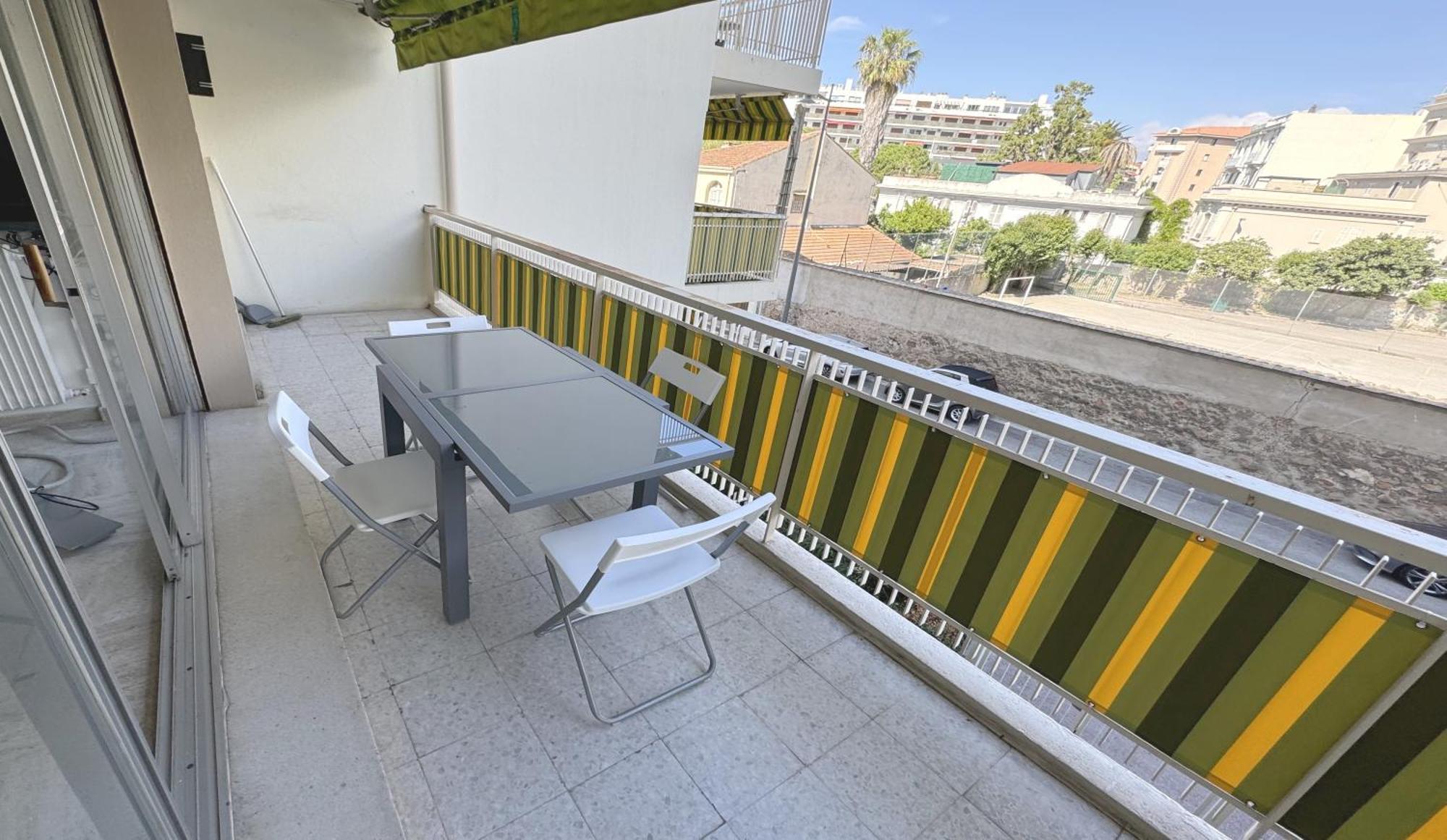Appartamento Charming 2 , 52 M2, Very Spacious, Bright And Near Sea Martinez *