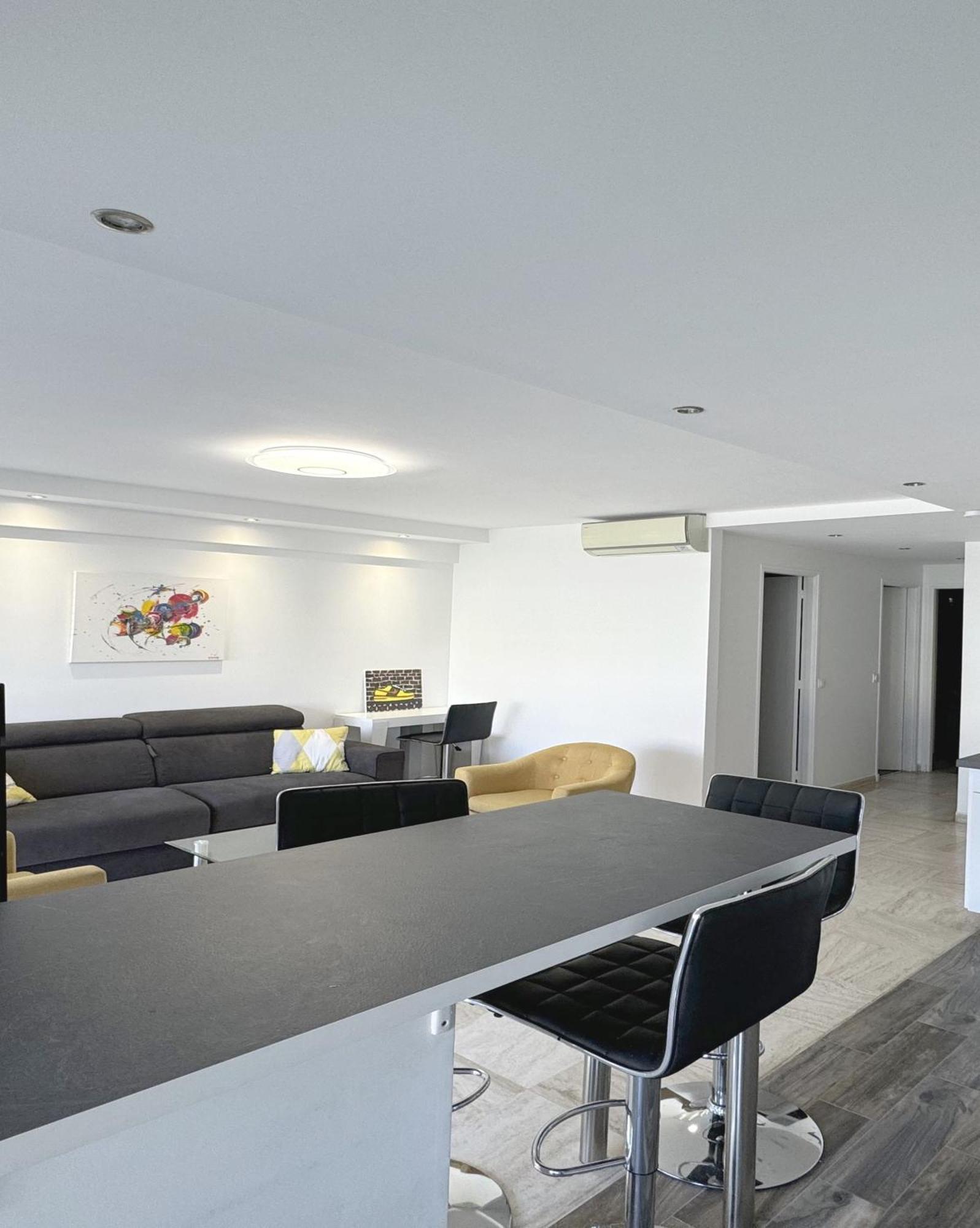 Appartamento Charming 2 , 52 M2, Very Spacious, Bright And Near Sea Martinez Cannes